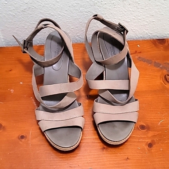 TIMBERLAND DANFORTH EARTH KEEPERS ANKLE STRAP WEDGE SANDAL BEIGE SIZE 11 - Picture 1 of 9